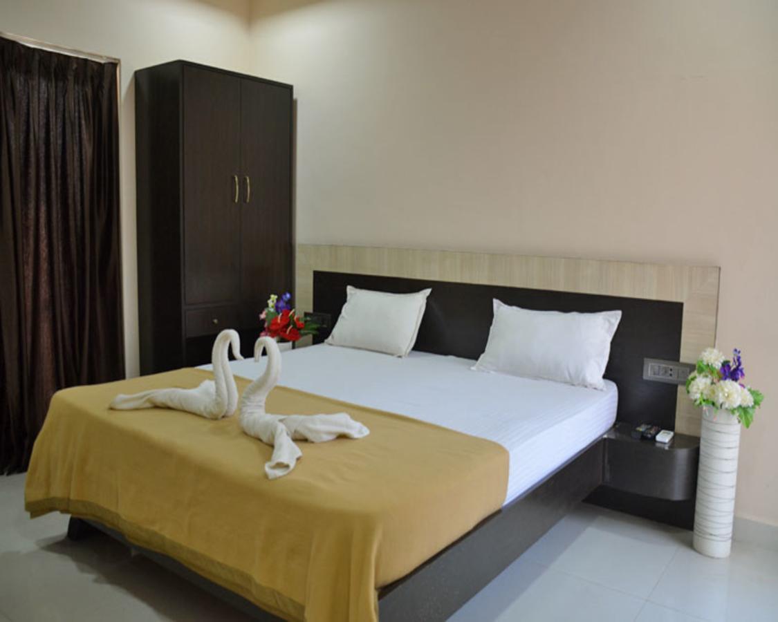 Planet Goa Beach Resort Calangute Esterno foto